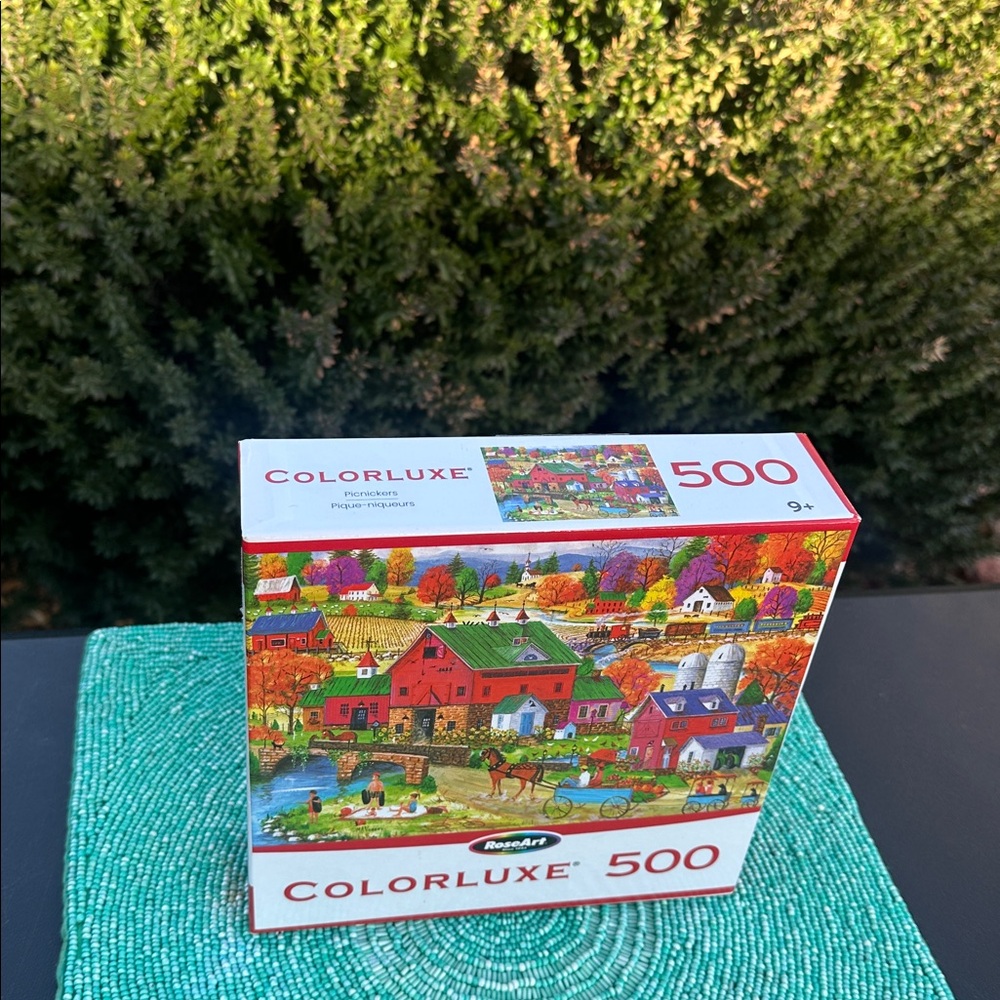 RoseArt ColorLuxe 500 Piece Puzzle-brand new/never used-originally packed.